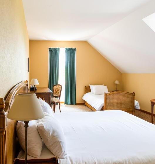 חדר סופריור לשלושה, Hôtel Restaurant De La Poste & Du Lion D Or