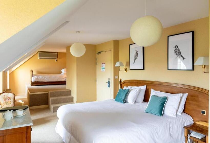 חדר סופריור לשלושה, Hôtel Restaurant De La Poste & Du Lion D Or