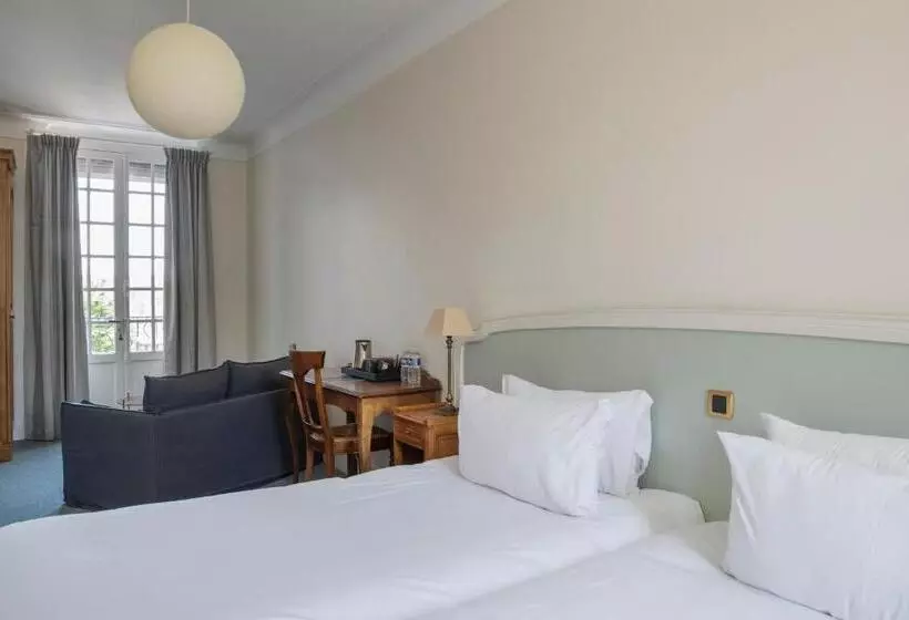 اتاق استاندارد با تراس, Hôtel Restaurant De La Poste & Du Lion D Or