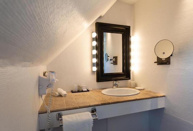 اتاق کلاسیک, Ermitage De Corton   Teritoria