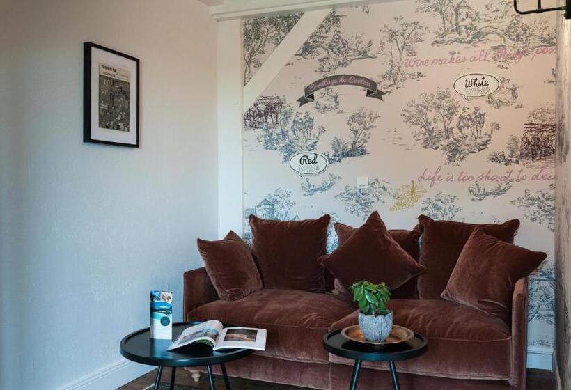 Duplex Junior Suite, Ermitage De Corton   Teritoria