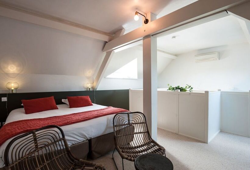 Duplex Junior Suite, Ermitage De Corton   Teritoria