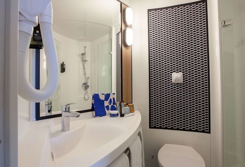 Номер Стандарт Двуспальная Кровать, Ibis Cherbourg La Glacerie