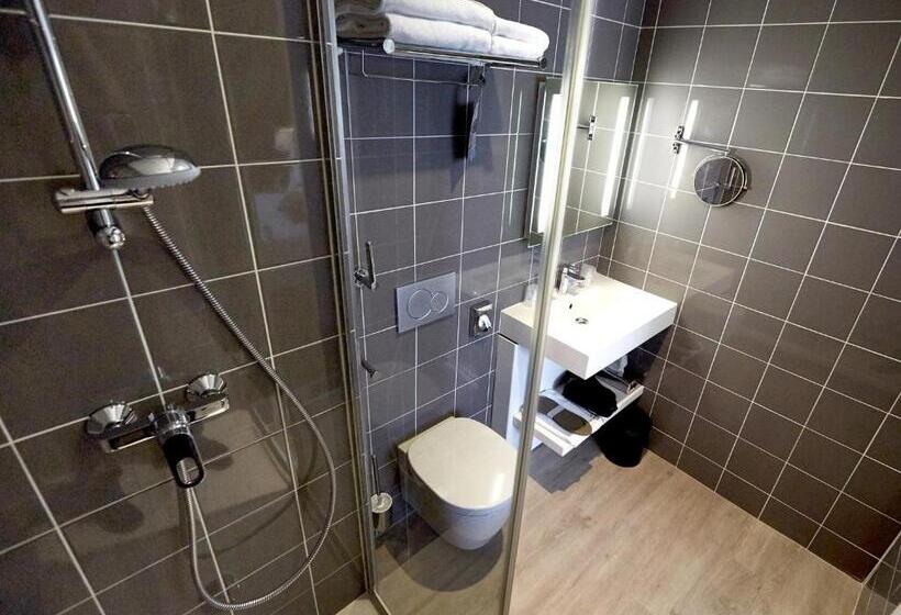Номер Стандарт Индивидуальный, Kyriad Hotel Brest
