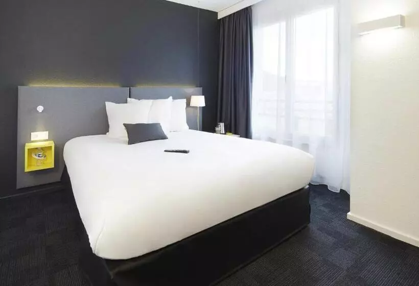 クラブルーム, Kyriad Hotel Brest