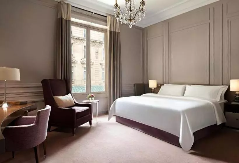 キングサイズベッドのデラックスルーム, The Westin Parisvendome