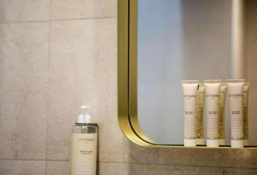 ダブルベッドのクラシックルーム, Best Western Plus Opera Batignolles