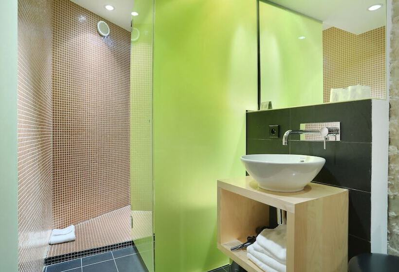 コンフォートシングルルーム, De Notre Dame