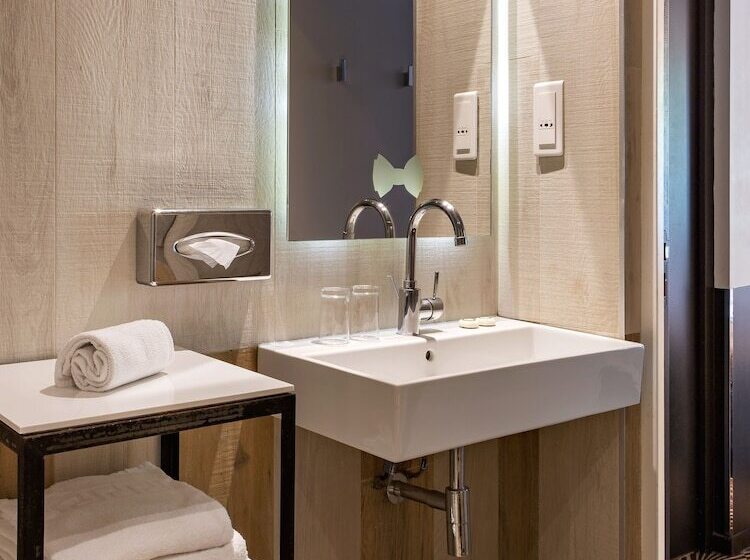 スタンダードルーム, Gaston