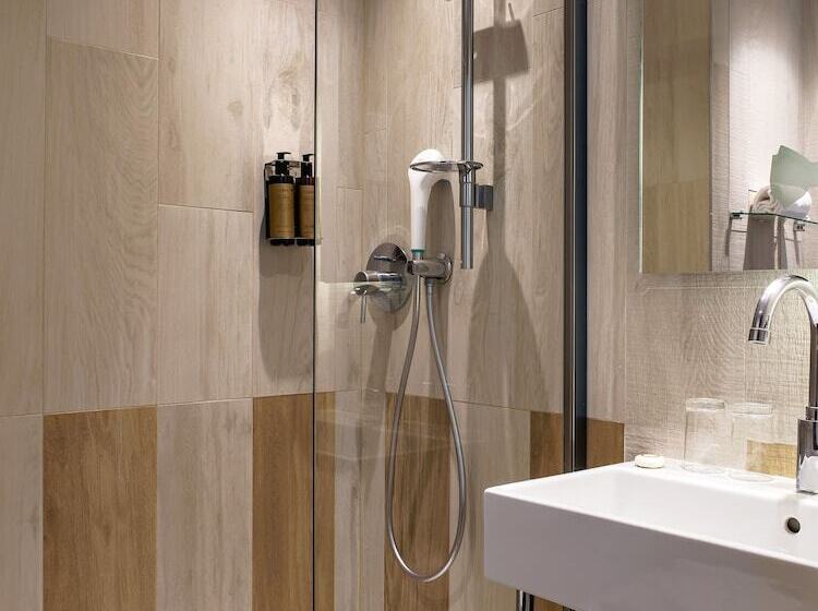 スタンダードルーム, Gaston