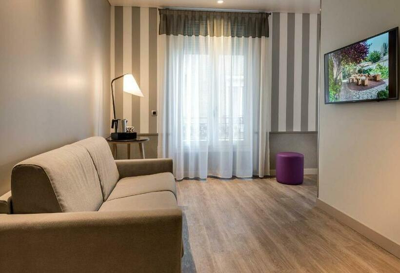 ジュニアスイート, Magellan