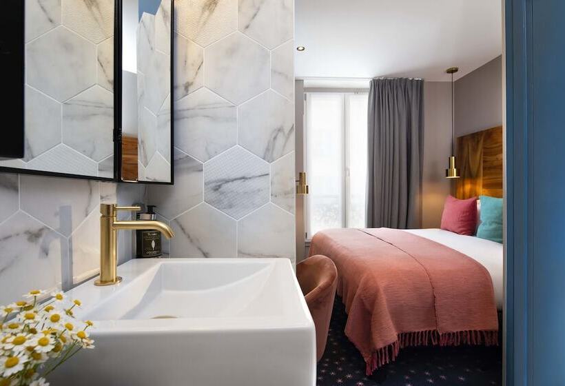 Номер Стандарт, Maxim Folies