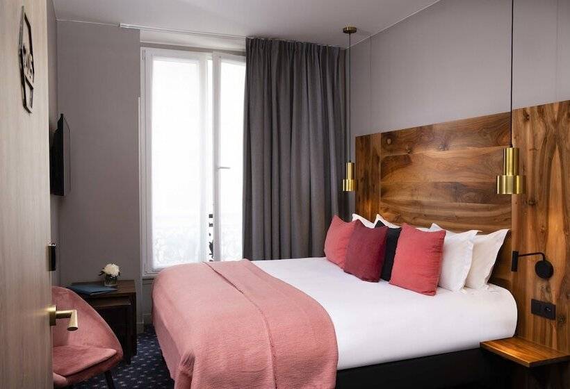 Полулюкс, Maxim Folies