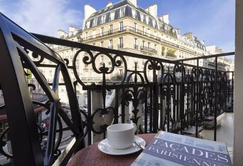 クラブルーム, Pavillon Monceau