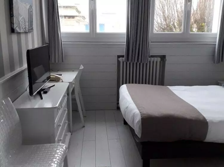 サイドオーシャンビューのトリプルルームスタンダード, Hôtel The Originals Miramar, Royan Pontaillac