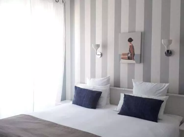 サイドオーシャンビュースタンダードルーム, Hôtel The Originals Miramar, Royan Pontaillac