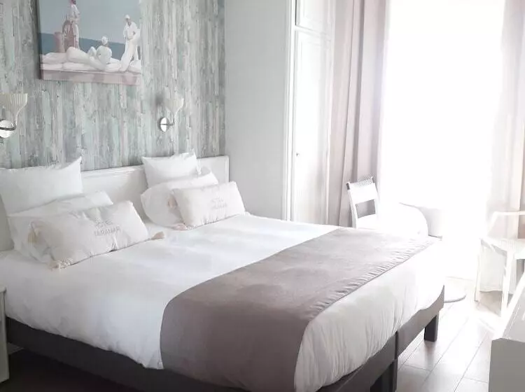 オーシャンビュースーペリアールーム, Hôtel The Originals Miramar, Royan Pontaillac