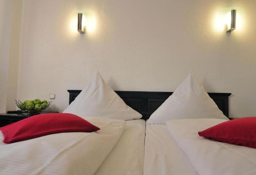 标准三人间, Cerano City Hotel Köln Am Dom