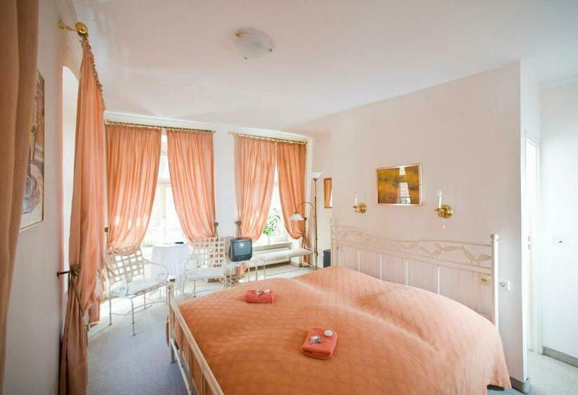 舒适型房间, Goldener Hecht