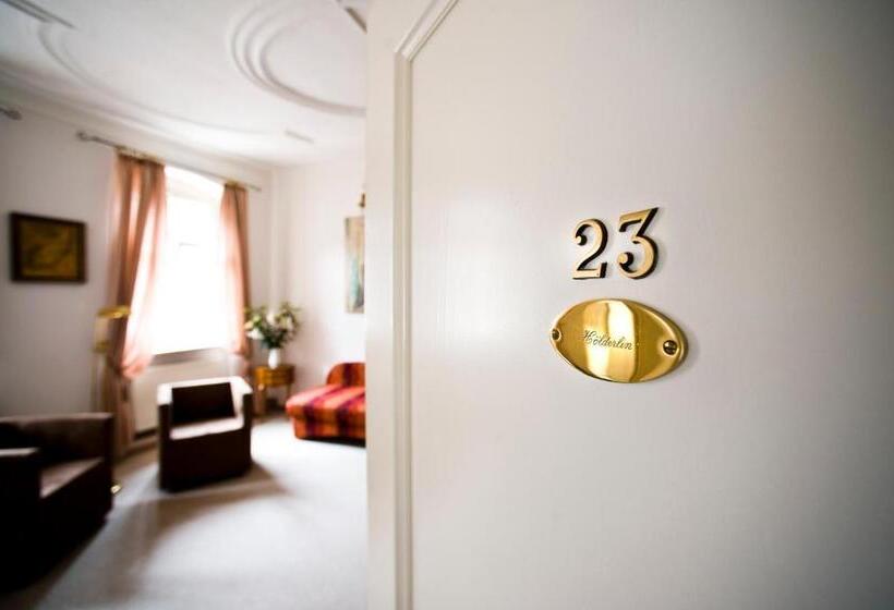 古典房间, Goldener Hecht