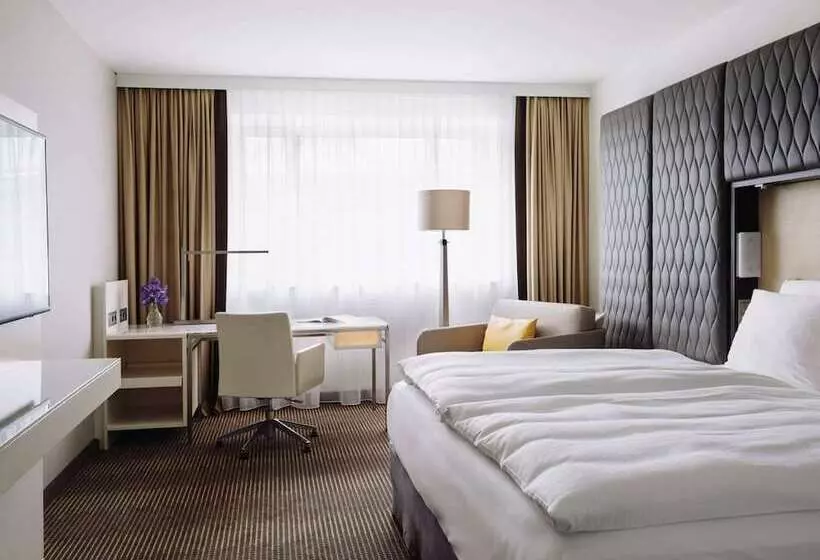 Quarto Deluxe, Pullman Berlin Schweizerhof