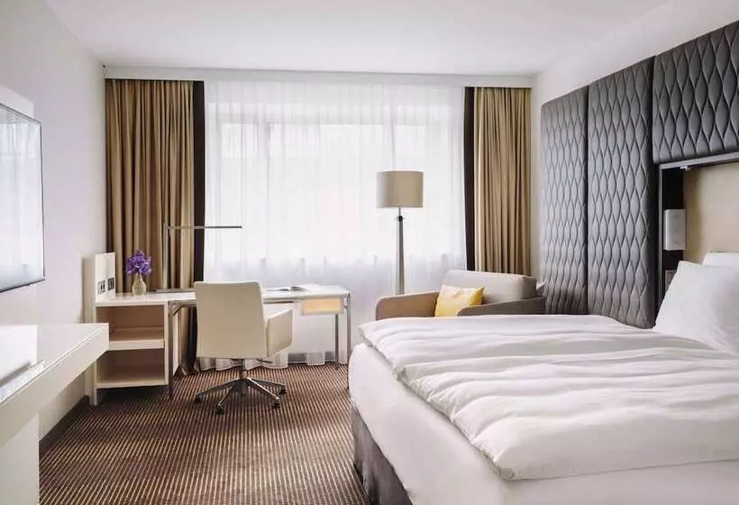 Quarto Deluxe, Pullman Berlin Schweizerhof