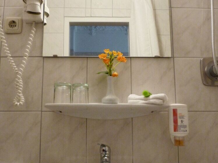 اتاق استاندارد, Safestay Berlin Kurfurstendamm