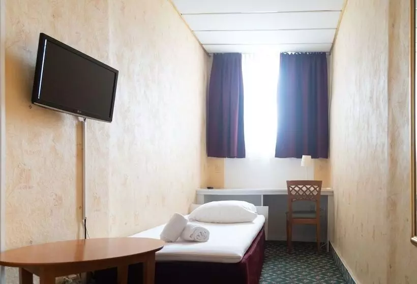 اتاق استاندارد یک نفره, Safestay Berlin Kurfurstendamm