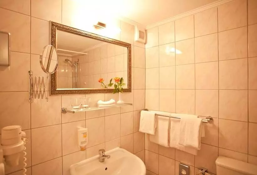 اتاق استاندارد چهار تخته, Safestay Berlin Kurfurstendamm