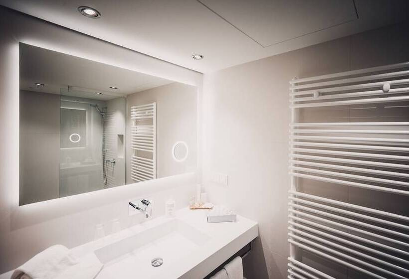 جناح جونيور, Elaya Hotel Stuttgart Ludwigsburg Ehemals Abacco By Rilano