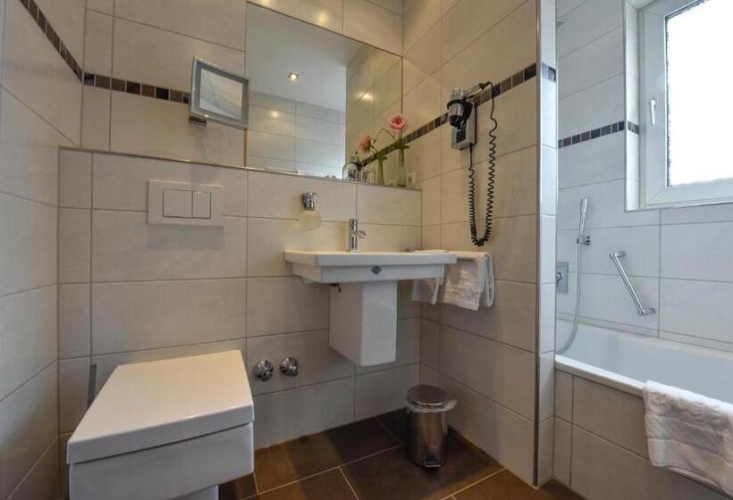 标准间, Coellner Hof