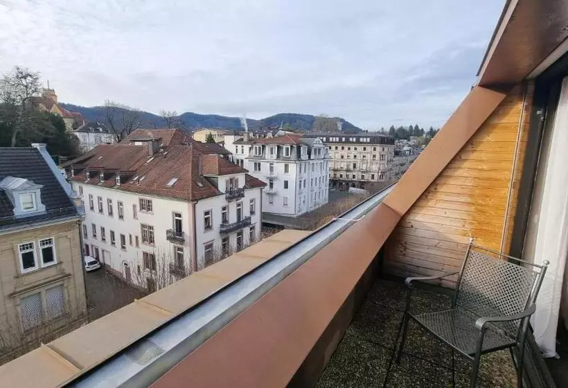 سوییت خانوادگی, Quellenhof