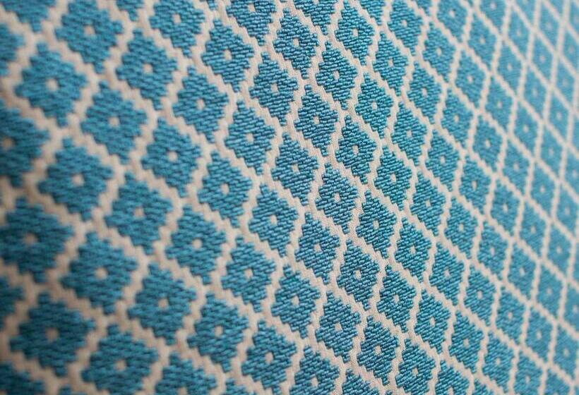 舒适型单人间, Ross