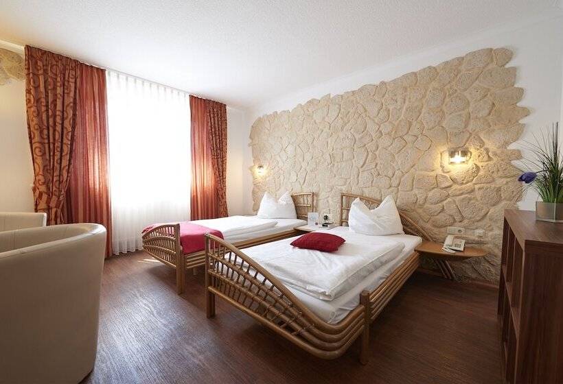 Номер Стандарт Индивидуальный, Korbstadthotel Krone