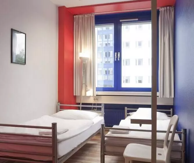 اتاق استاندارد با سرویس بهداشتی مشترک, Generator Berlin Prenzlauer Berg
