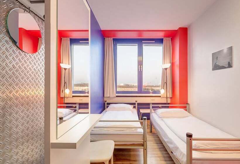 اتاق استاندارد با سرویس بهداشتی مشترک, Generator Berlin Prenzlauer Berg