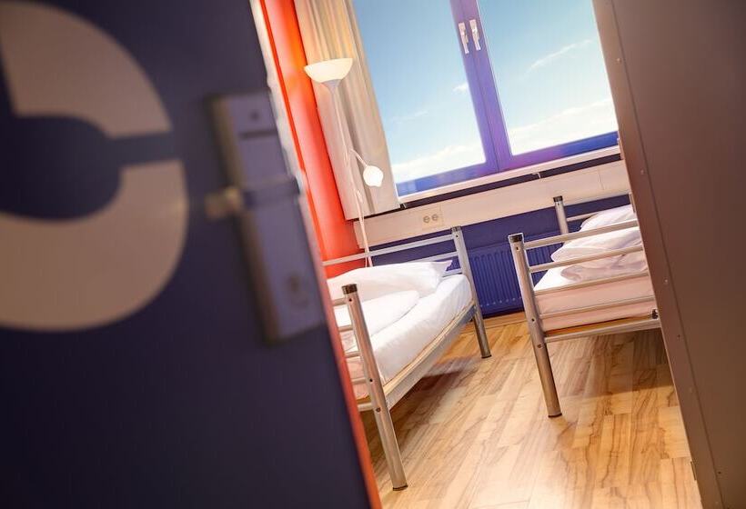 اتاق استاندارد با سرویس بهداشتی مشترک, Generator Berlin Prenzlauer Berg