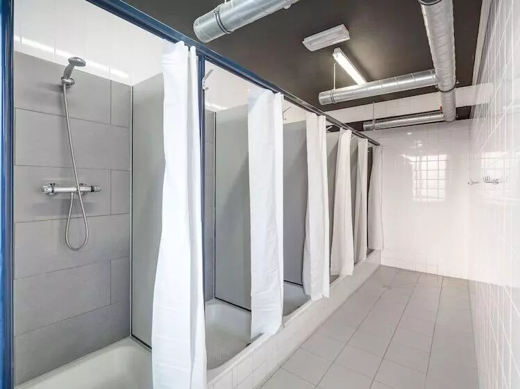 تختخواب در اتاق مشترک, Generator Berlin Prenzlauer Berg