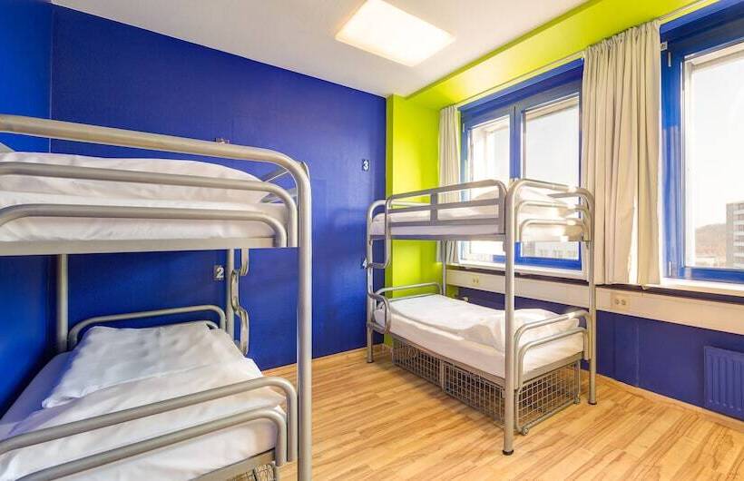 تختخواب در اتاق مشترک, Generator Berlin Prenzlauer Berg