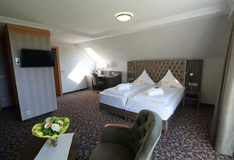 コンフォートルーム, Berghotel Hoher Knochen