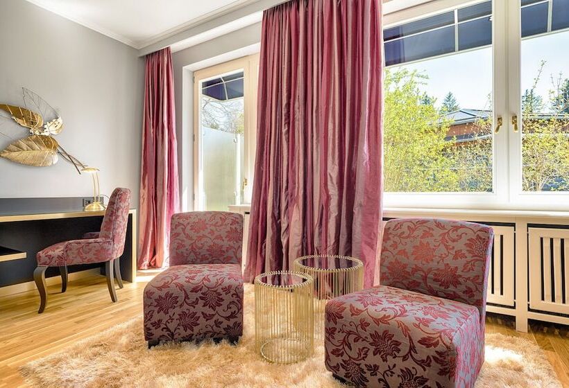 经典小型套房, Parkhotel Adler