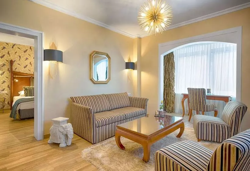 سوئیت پرزیدنت, Parkhotel Adler