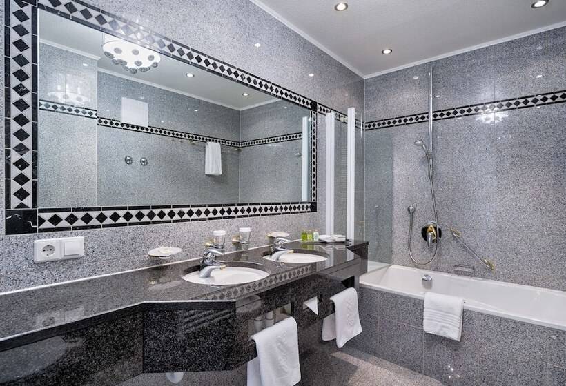 Quarto Deluxe, Parkhotel Adler