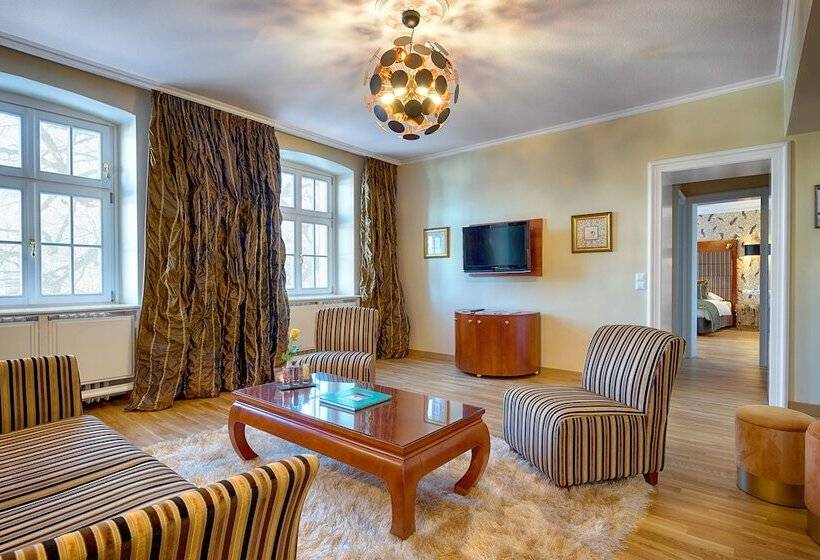 Suíte Júnior Deluxe, Parkhotel Adler