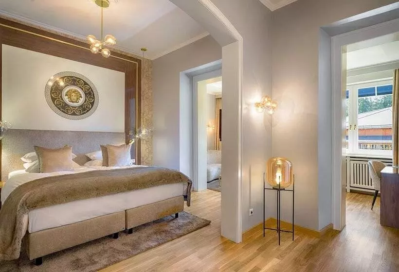 سوییت جونیور لوکس, Parkhotel Adler