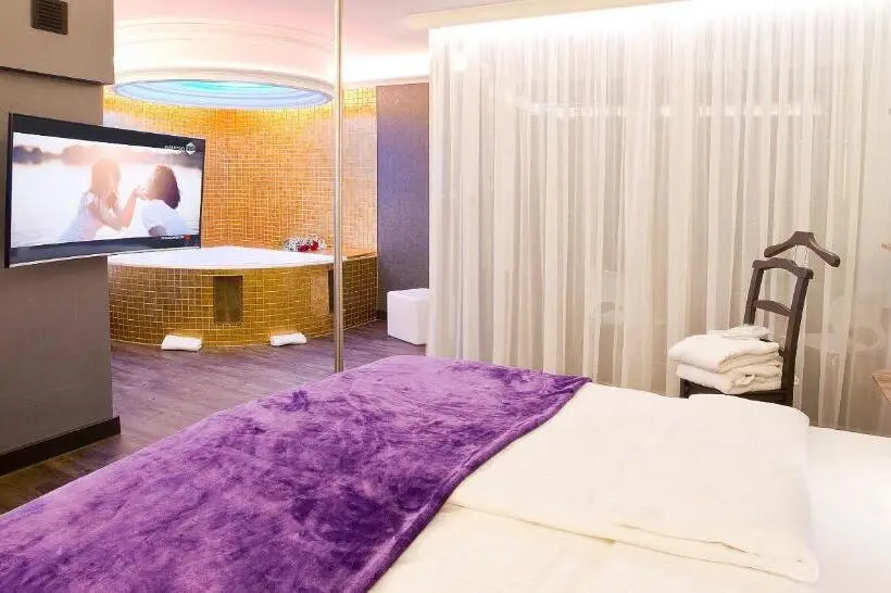 سوییت, Plaza Inn Stays Design Dortmund