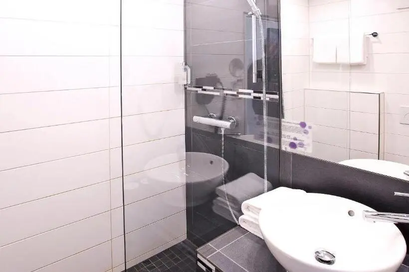 اتاق لوکس, Plaza Inn Stays Design Dortmund