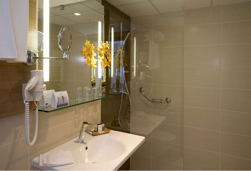 Номер Стандарт, Expo Tower By Mellow Mood Hotels