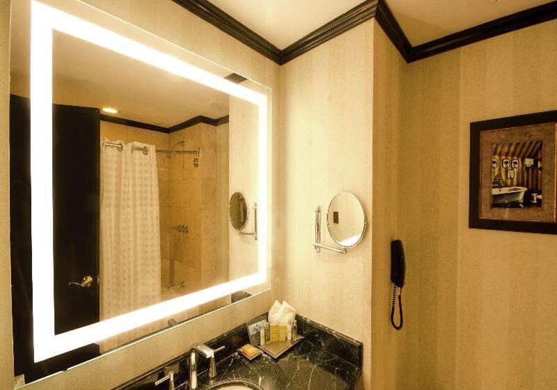 キングサイズベッドのスタンダードルーム, Hilton Princess San Pedro Sula