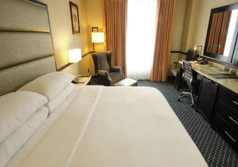 キングサイズベッドのスタンダードルーム, Hilton Princess San Pedro Sula